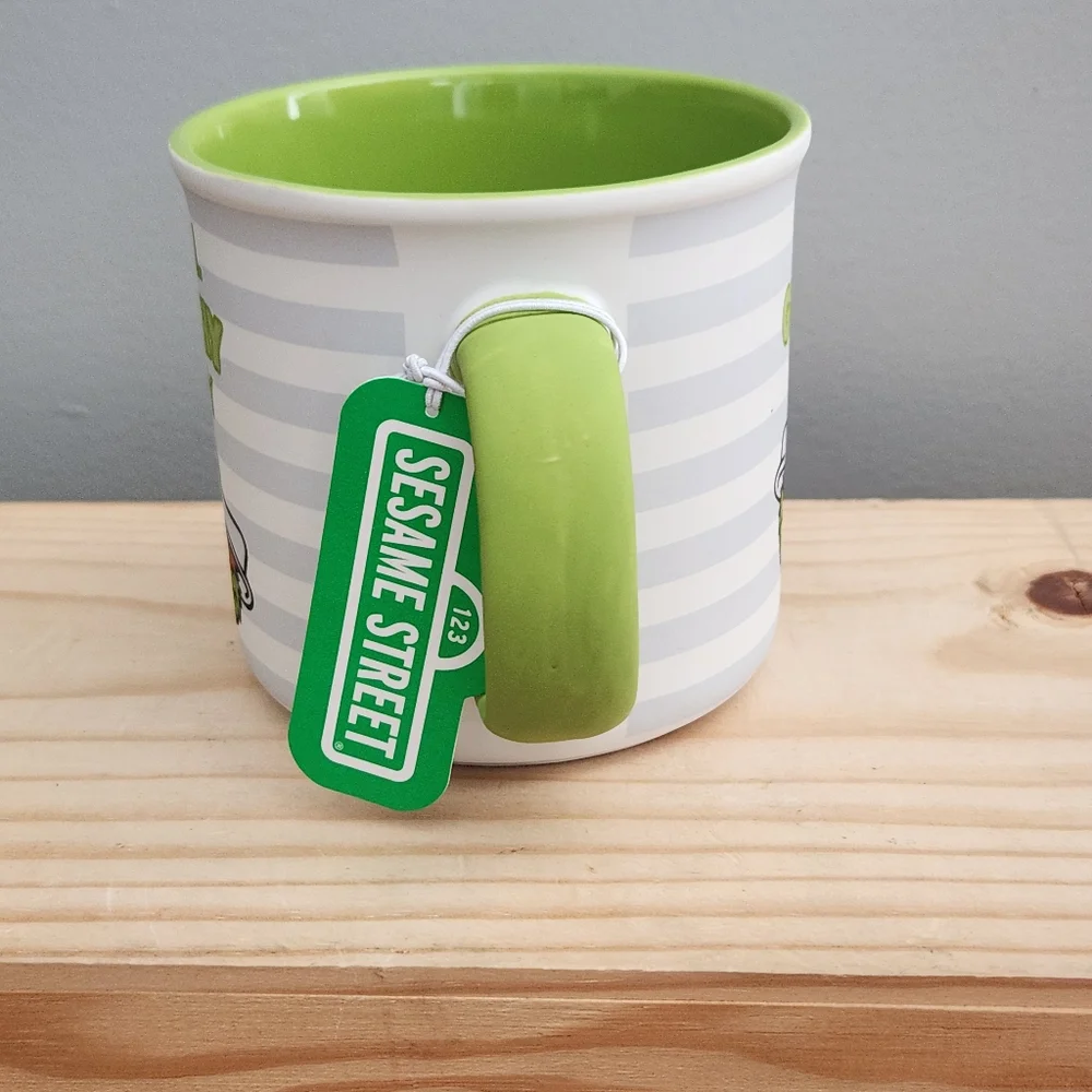 Sesame Street Oscsr the Grouch "I Feel Grouchy Today" Soft Touch Ceramic Mug NWT - Picture 4 of 12